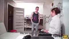 Abspielen TUTOR4K. Heiße MILF-Lehrerin wird mit ihrem jungen Nachhilfelehrer in einer heißen HD-Tutorial-Session wild